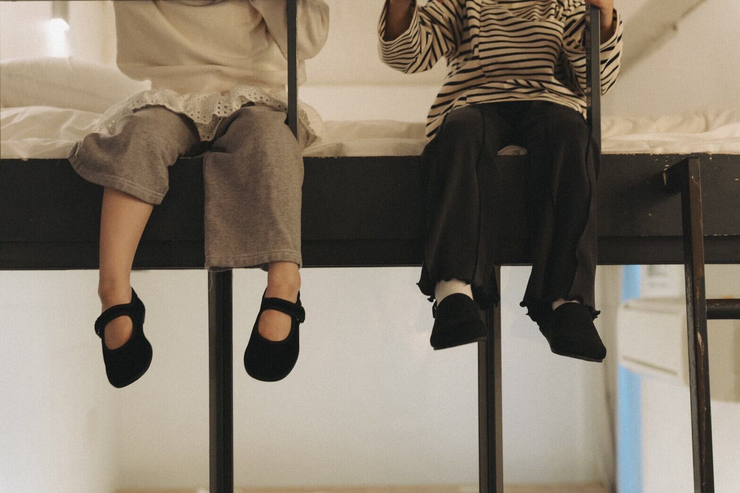 tulip pants *solid -charcoal gray×black -